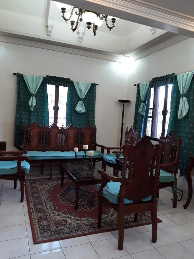 Fabuluz Luxury At Princess Place Malolos Экстерьер фото
